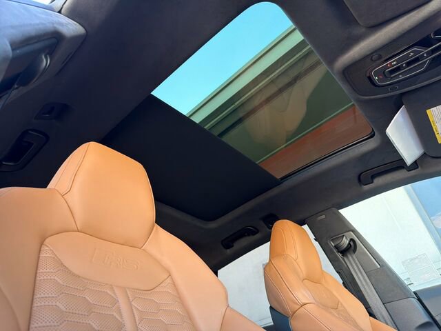 Used 2024 Audi RS Q8 image 21