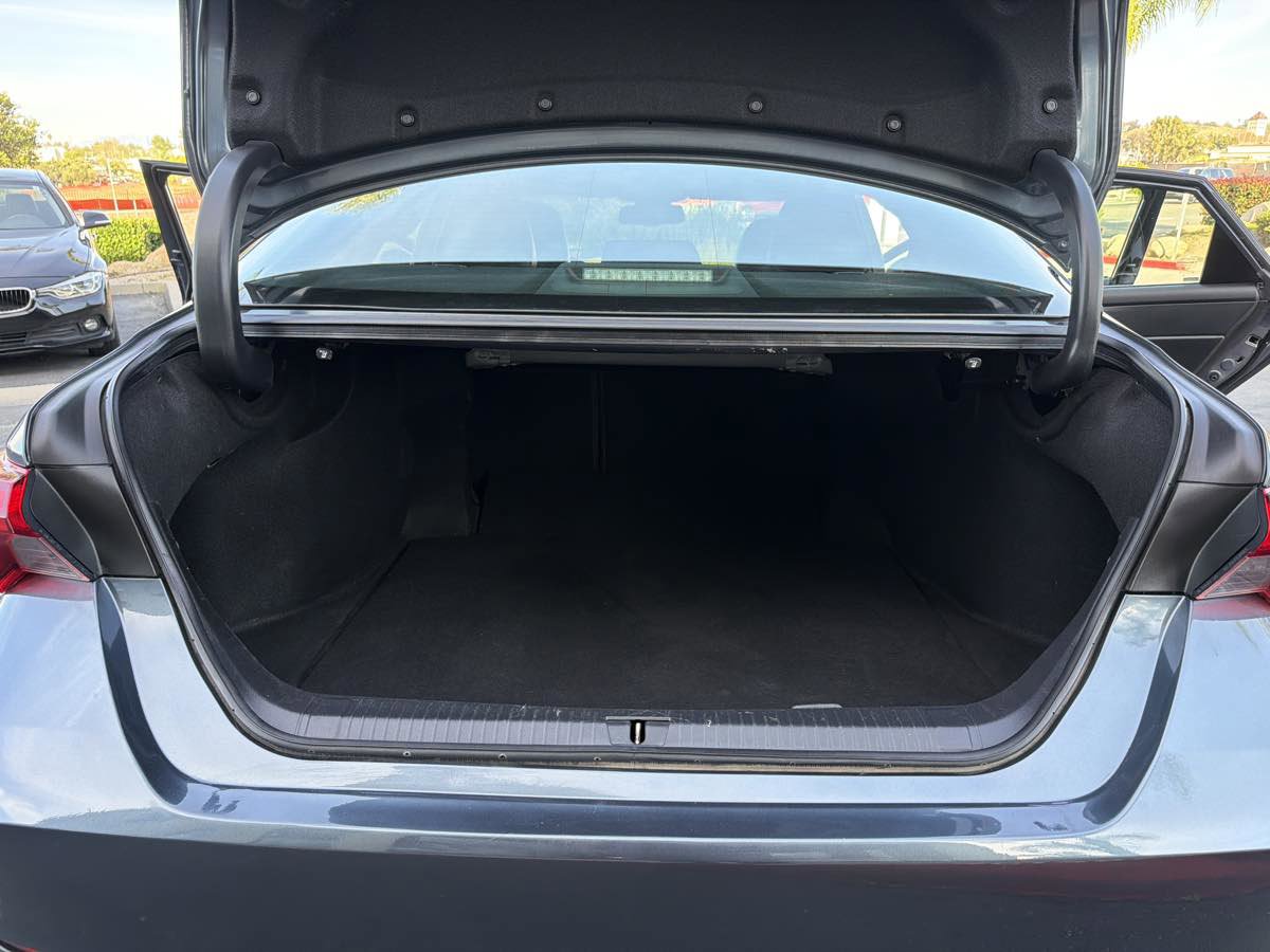Used 2022 Toyota Avalon XLE image 34