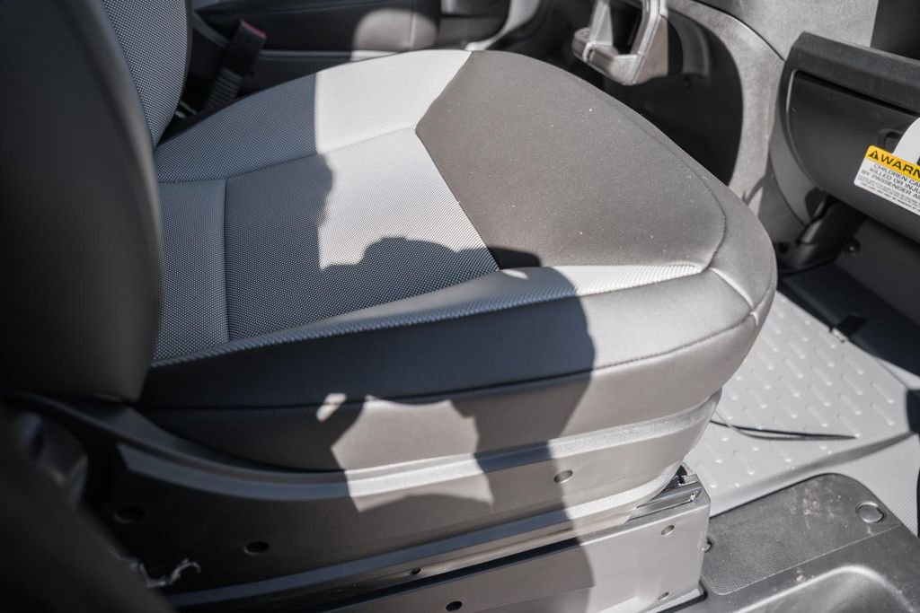 New 2025 RAM ProMaster 2500 w/ Quick Order Package 22G SLT image 30