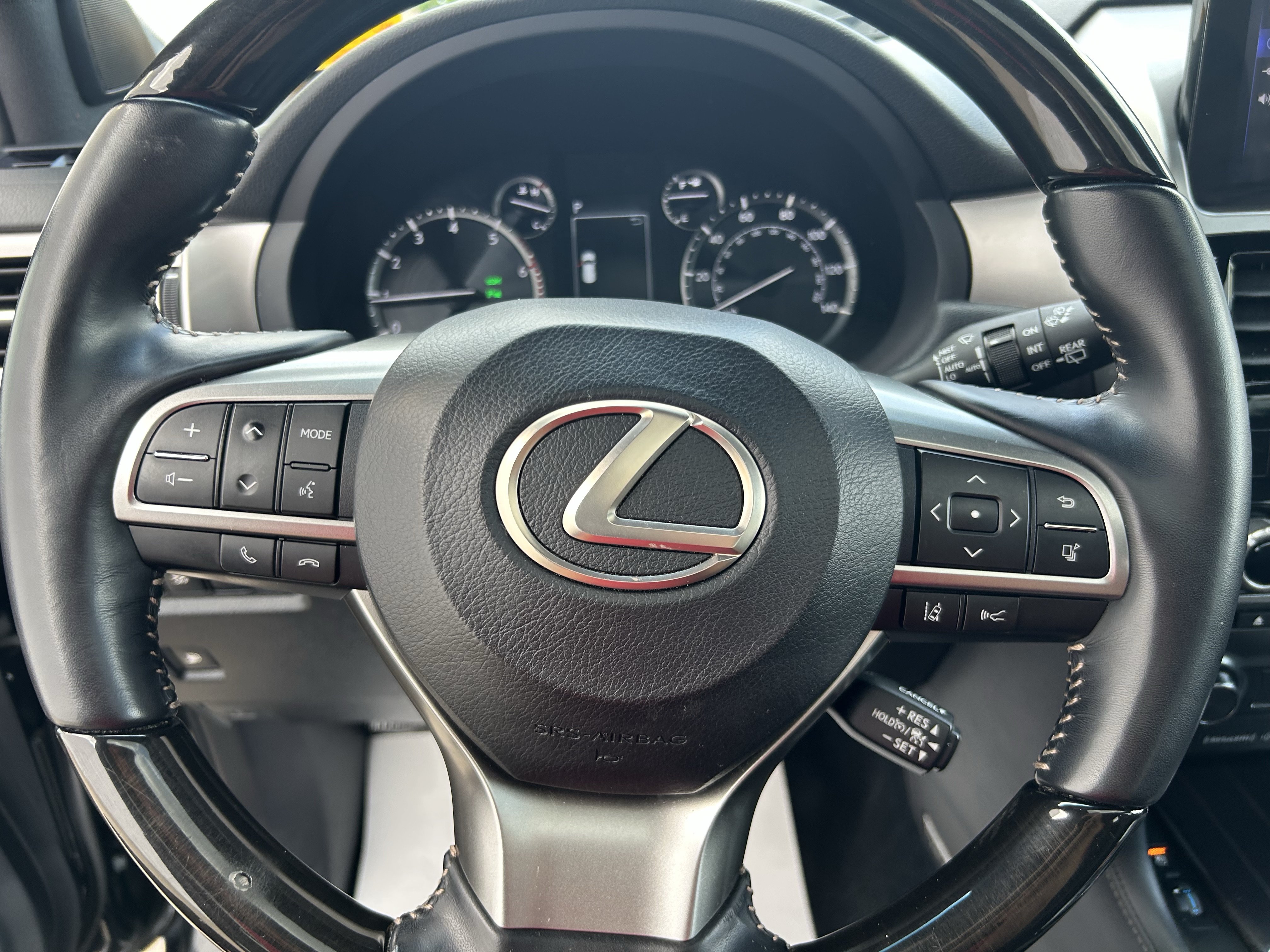 Used 2023 Lexus GX 460 Luxury w/ Sport Design Package AWD/4WD image 24