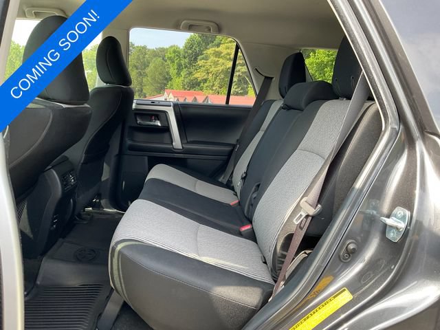 Used 2016 Toyota 4Runner SR5 AWD/4WD image 5