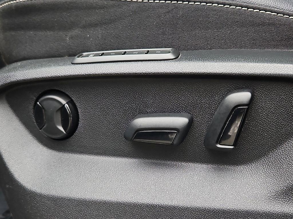 Certified 2022 Volkswagen Atlas SEL image 27