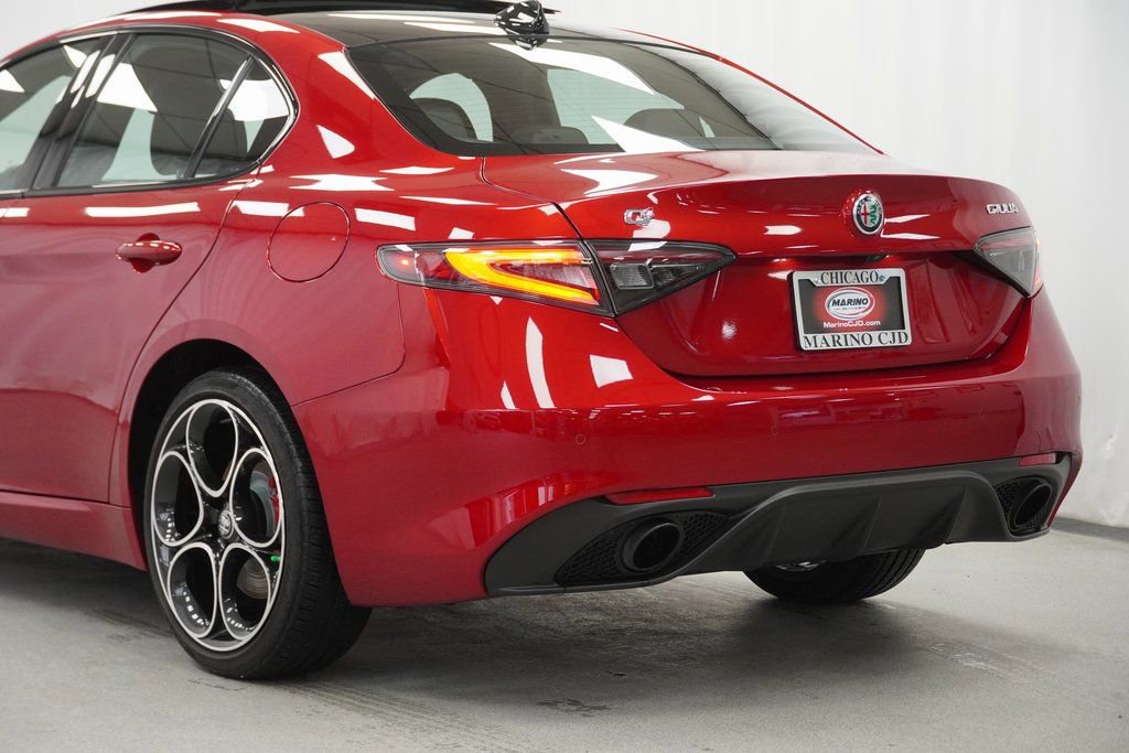 Used 2024 Alfa Romeo Giulia Veloce image 13