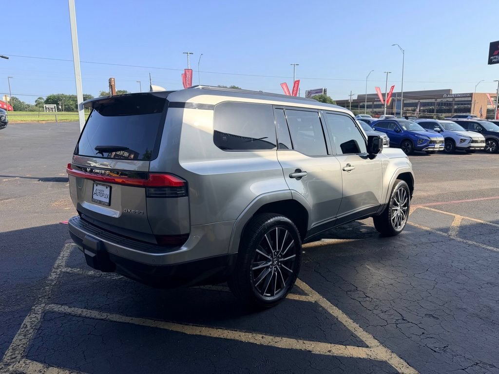 Used 2024 Lexus GX 550 w/ Accessory Package (Z1) AWD/4WD image 4