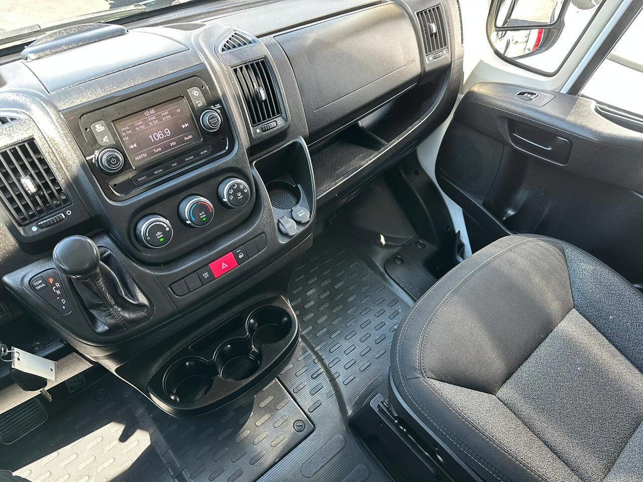 Used 2020 RAM ProMaster 2500 image 13