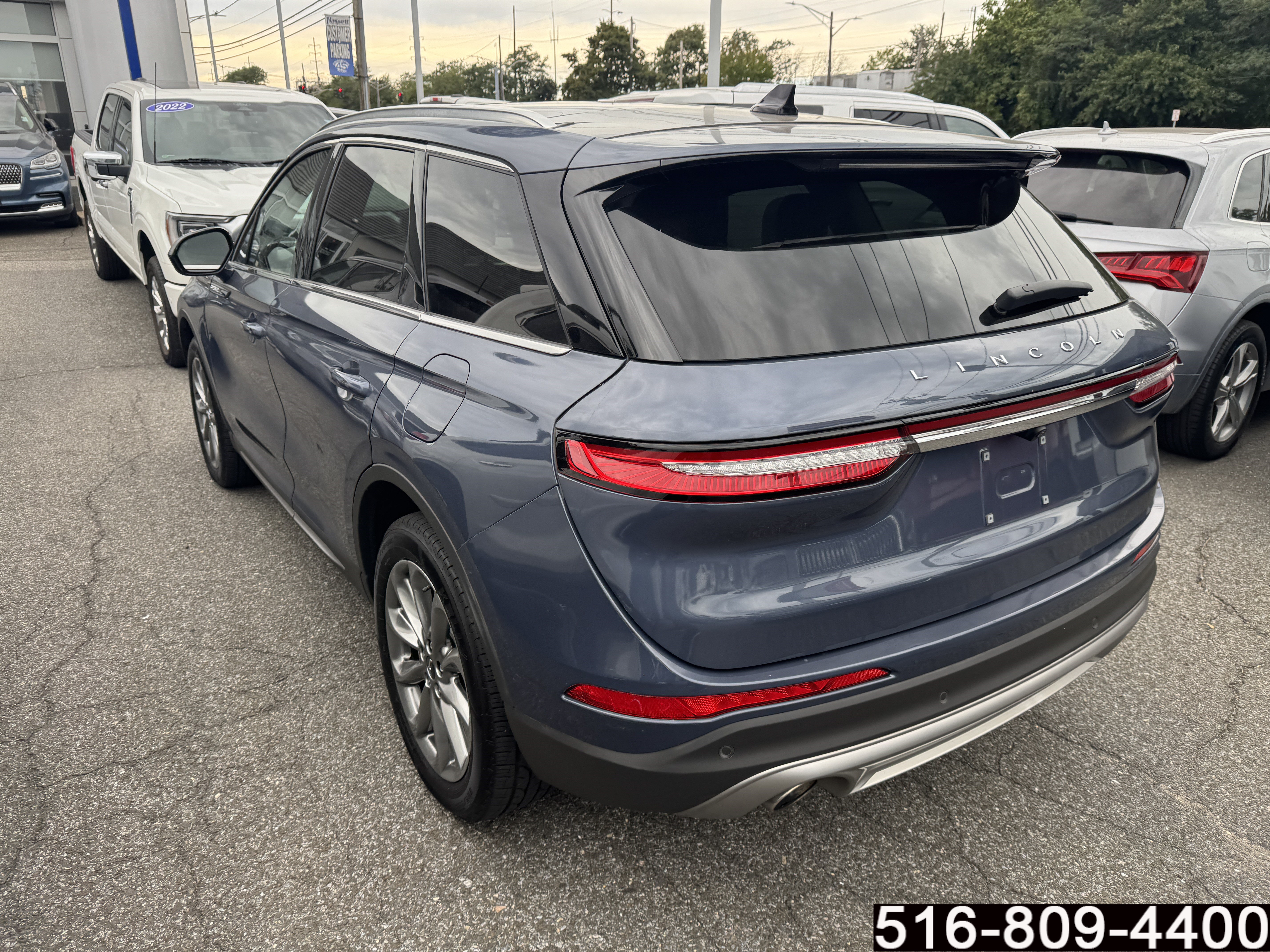 Used 2022 Lincoln Corsair AWD w/ Premium Package image 7