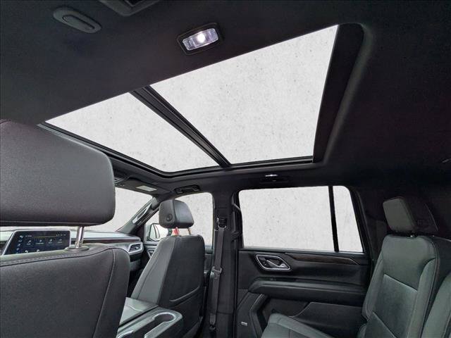 Used 2023 Chevrolet Suburban Z71 w/ Luxury Package AWD/4WD image 20