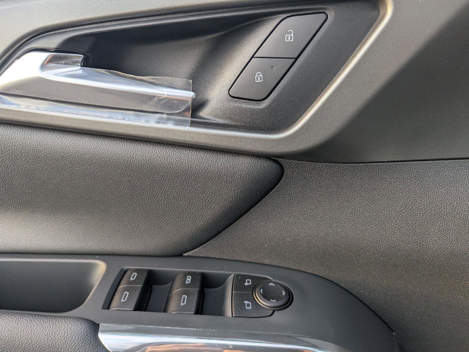 New 2026 Chevrolet Traverse LT image 32