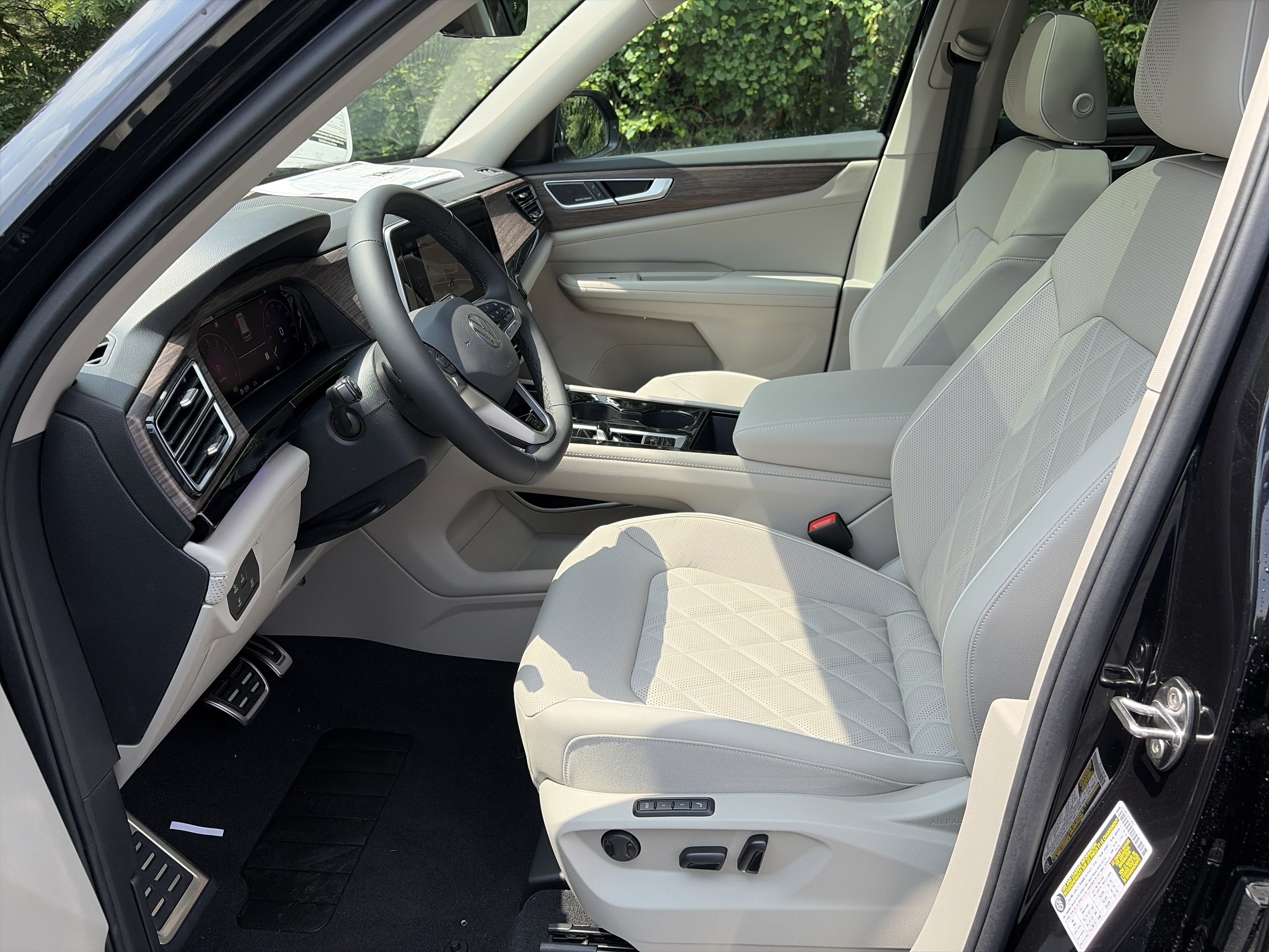 New 2026 Volkswagen Atlas SEL Premium R-Line AWD/4WD image 12