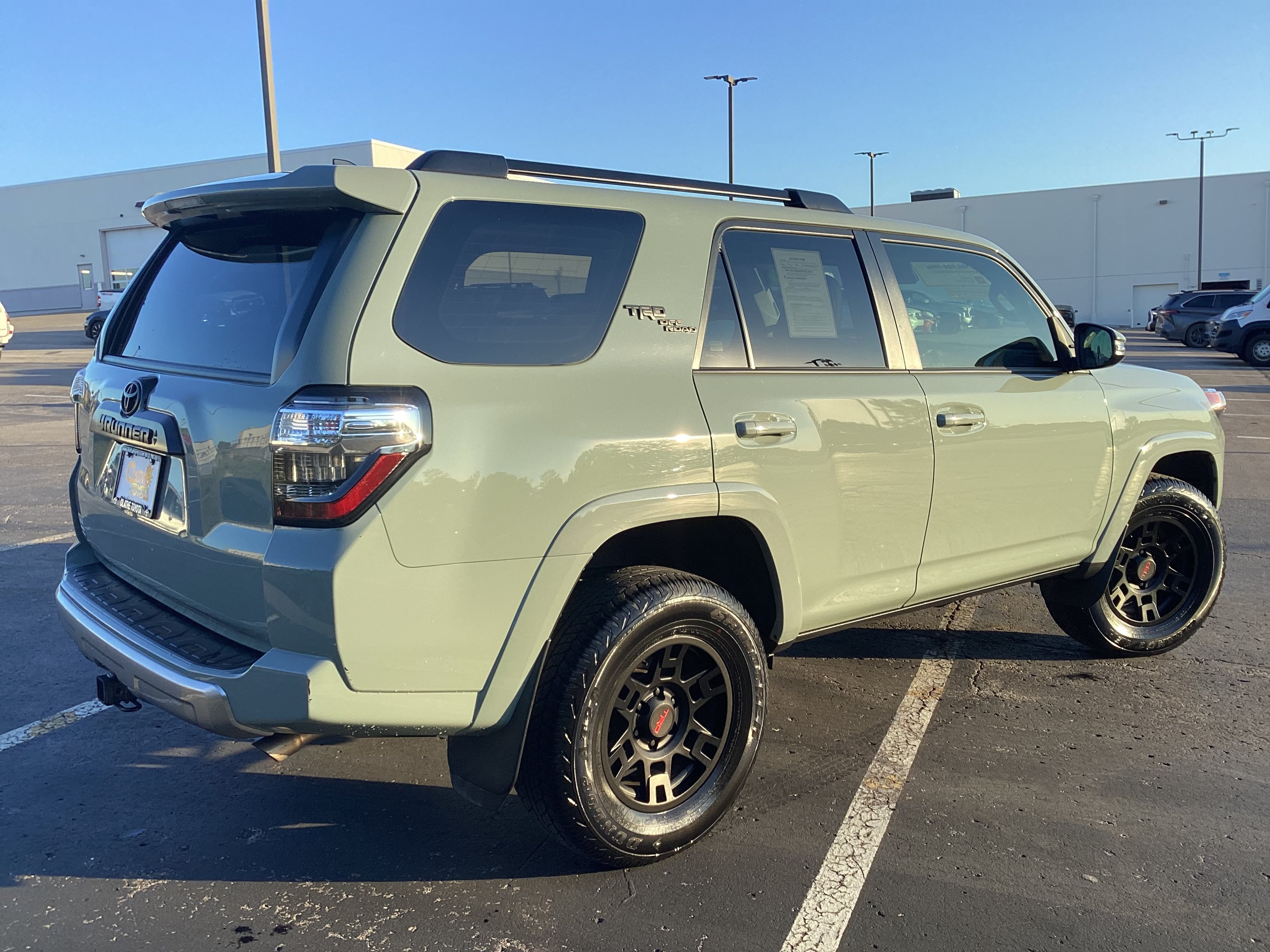 Certified 2023 Toyota 4Runner TRD Off-Road Premium w/ Moonroof Package AWD/4WD image 3