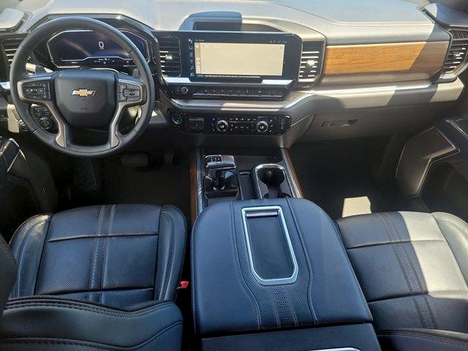 Used 2022 Chevrolet Silverado 1500 High Country RWD image 15
