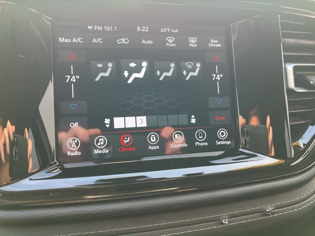 Used 2021 Dodge Durango SXT image 12