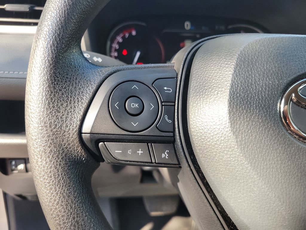 Used 2025 Toyota RAV4 LE image 25