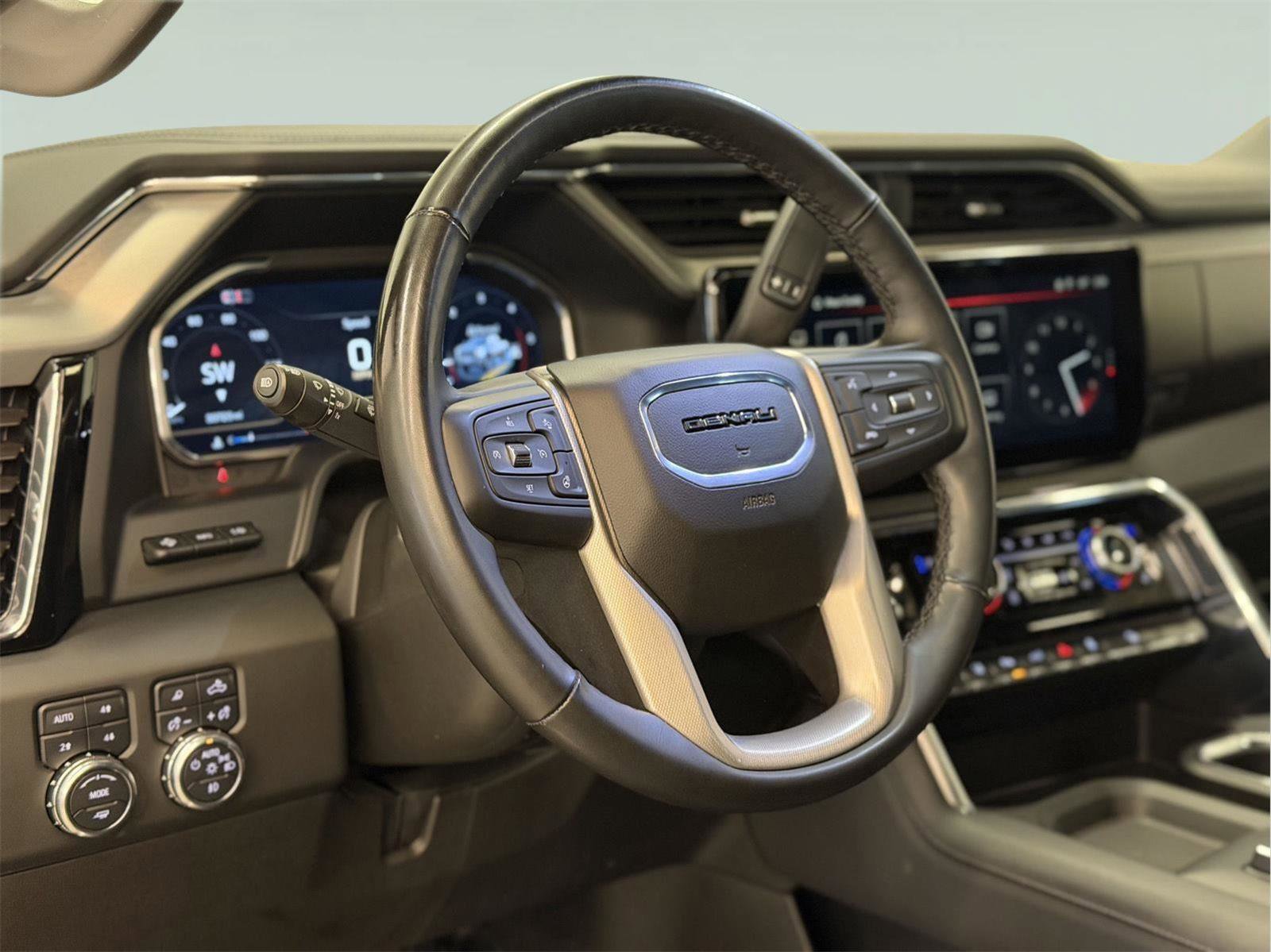 Certified 2025 GMC Sierra 3500 Denali w/ Denali Reserve Package image 27