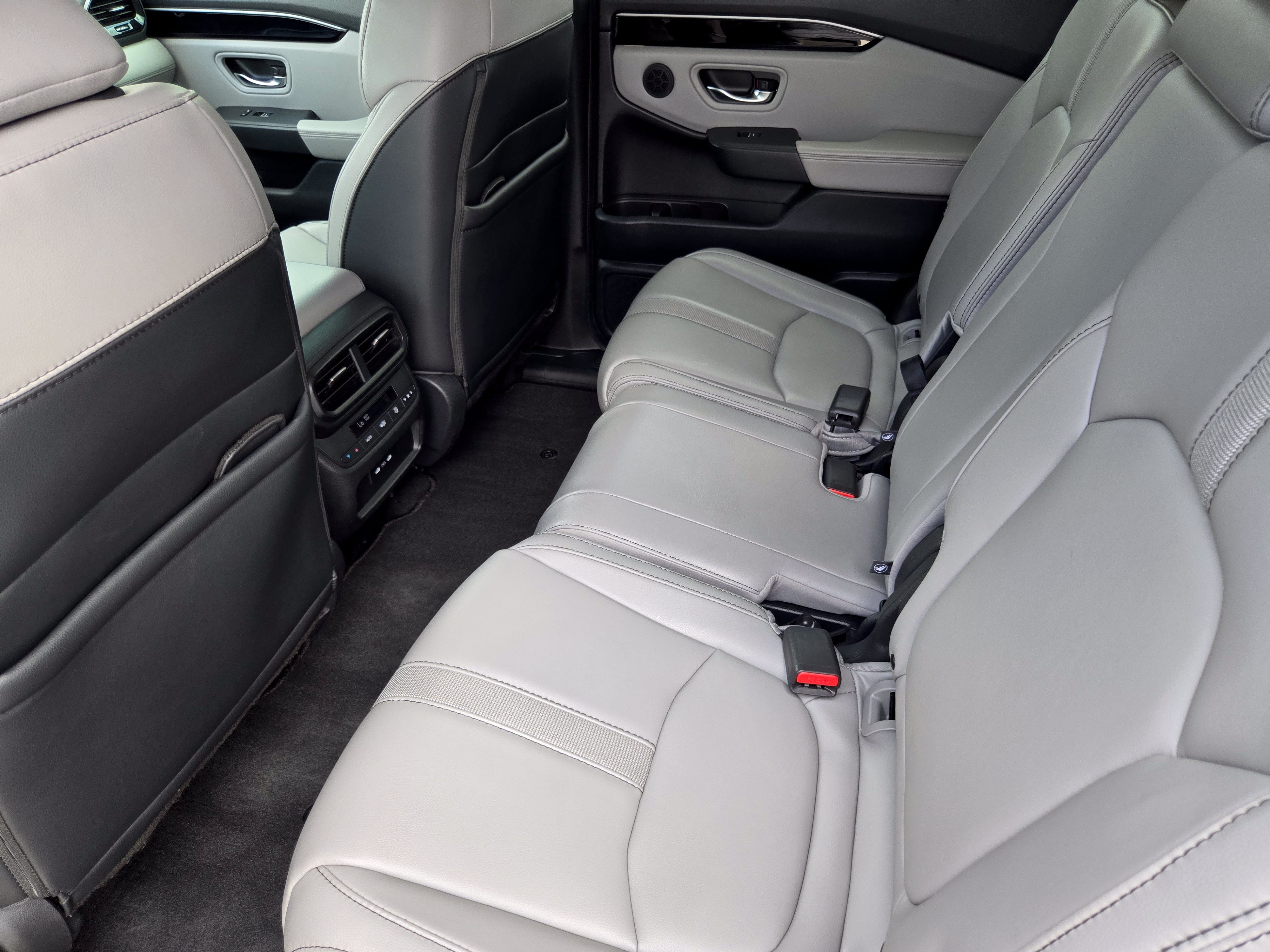 Certified 2025 Honda Pilot EX-L image 27
