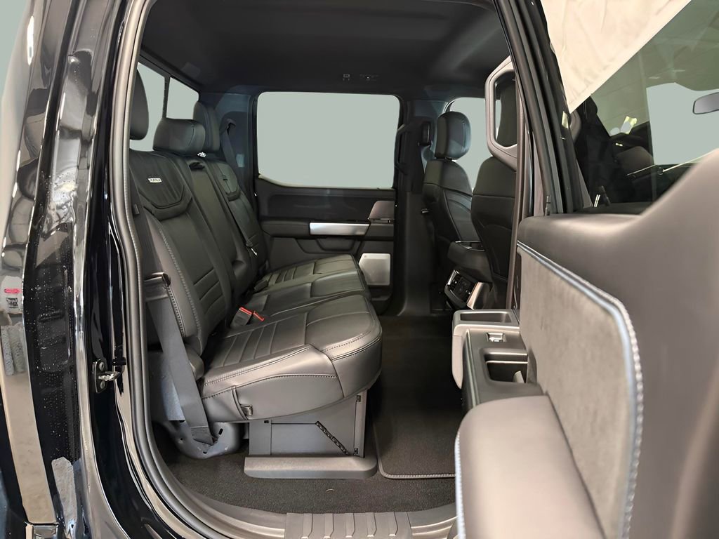 New 2026 Ford F250 Platinum w/ FX4 Off-Road Package image 11