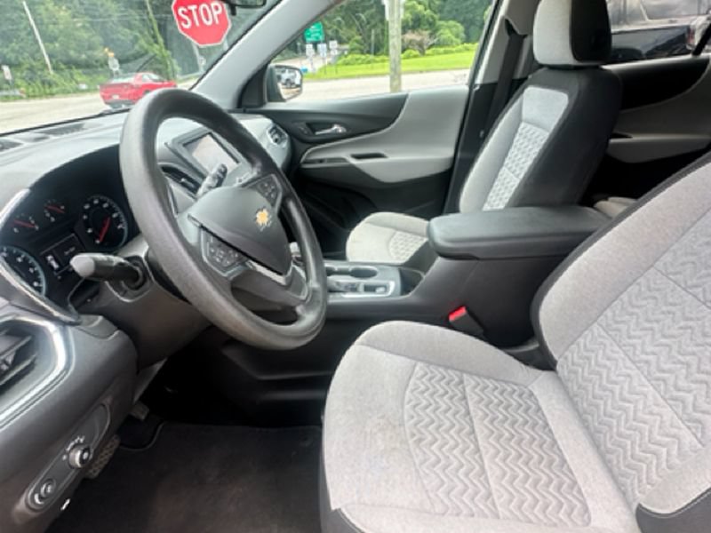 Used 2023 Chevrolet Equinox LS FWD image 14