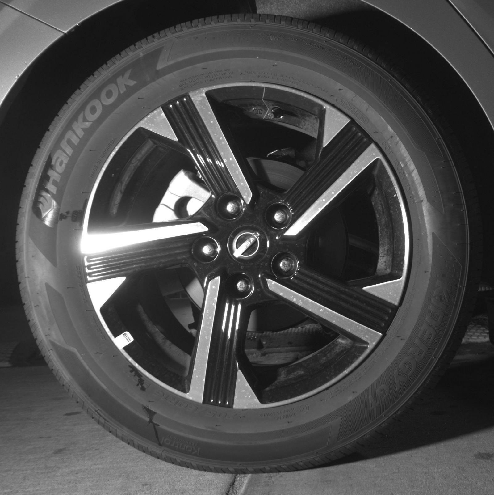 Used 2025 Nissan Sentra SV FWD image 18