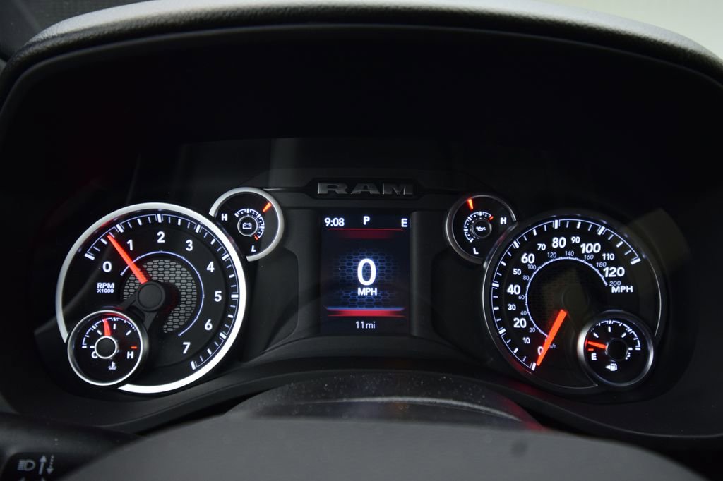 New 2026 RAM 1500 4x4 Crew Cab image 21