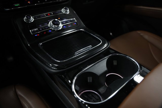 Used 2023 Lincoln Nautilus Reserve AWD/4WD image 28