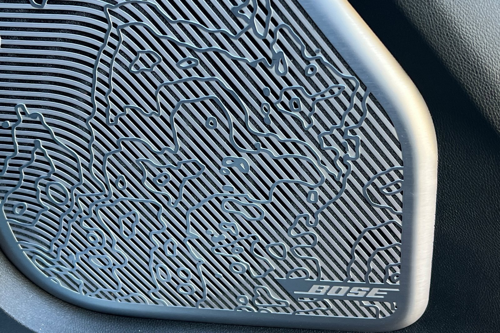 Used 2025 GMC Hummer EV 2X w/ Extreme Off-Road Package image 44