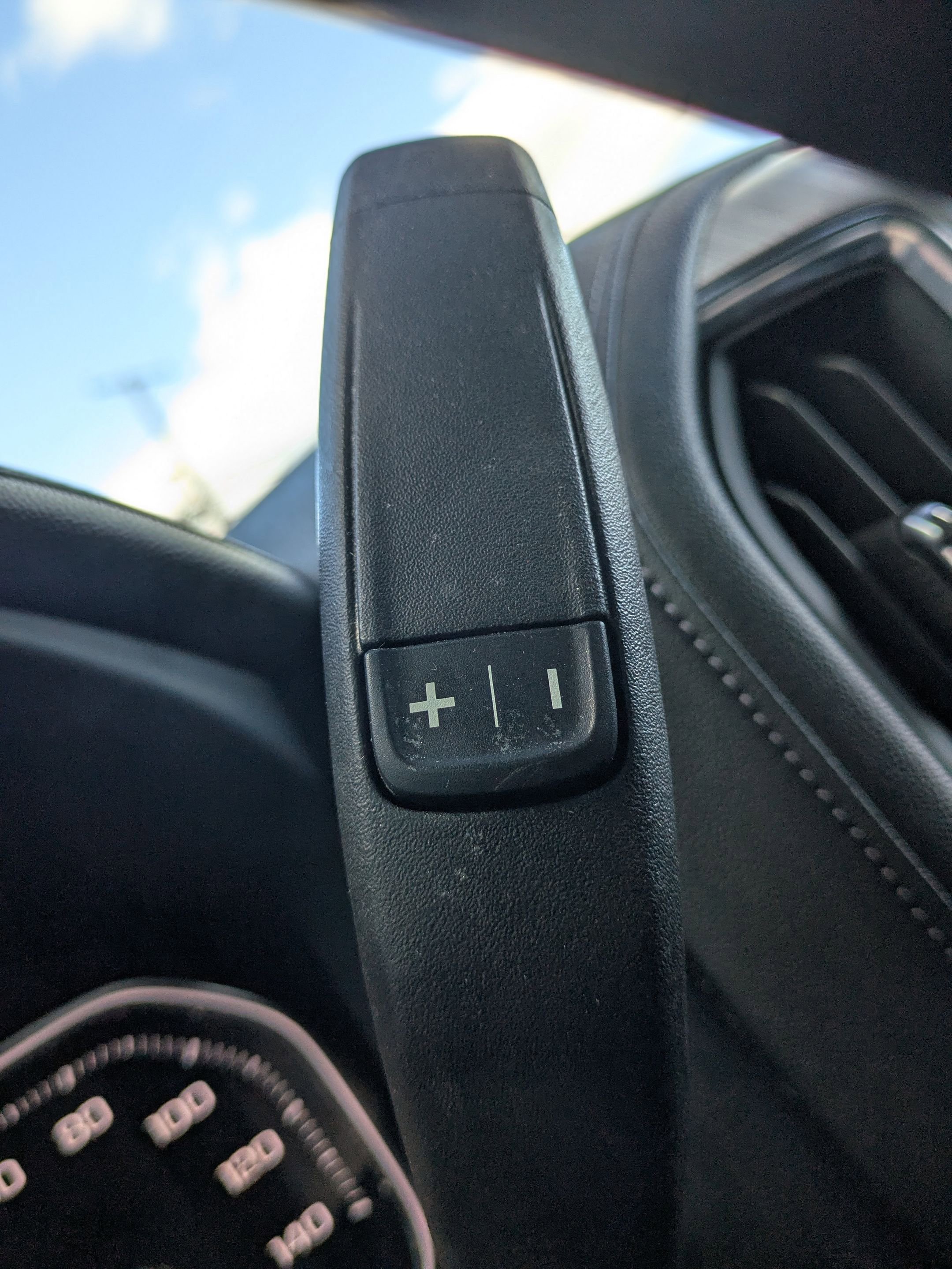 Used 2023 GMC Sierra 2500 Denali image 14