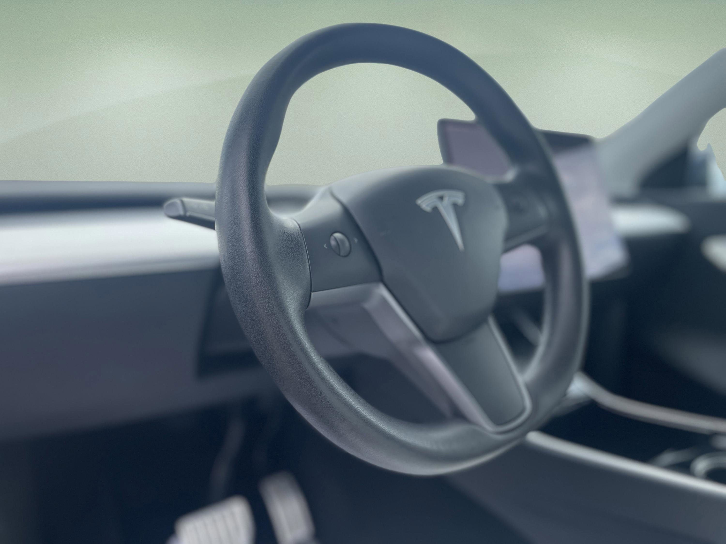 Used 2020 Tesla Model Y Performance AWD/4WD image 13