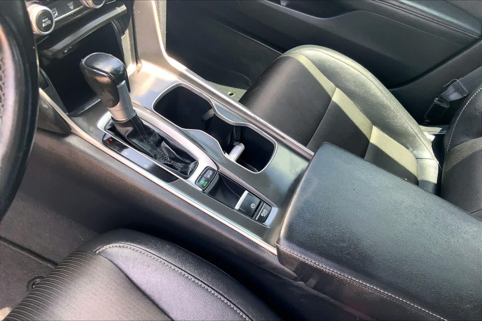 Used 2020 Honda Accord Sport image 16