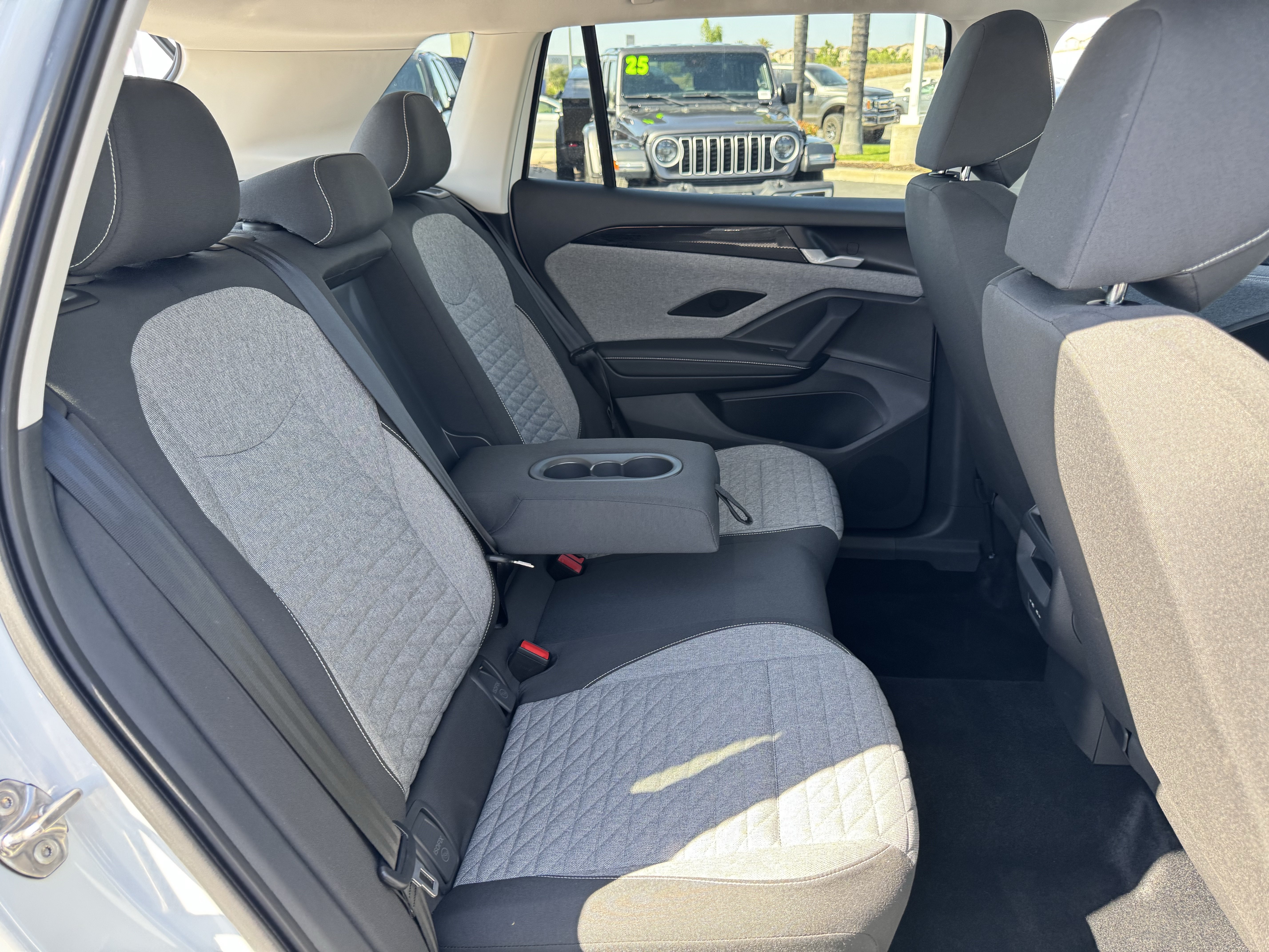 Certified 2025 Volkswagen Tiguan S AWD/4WD image 35