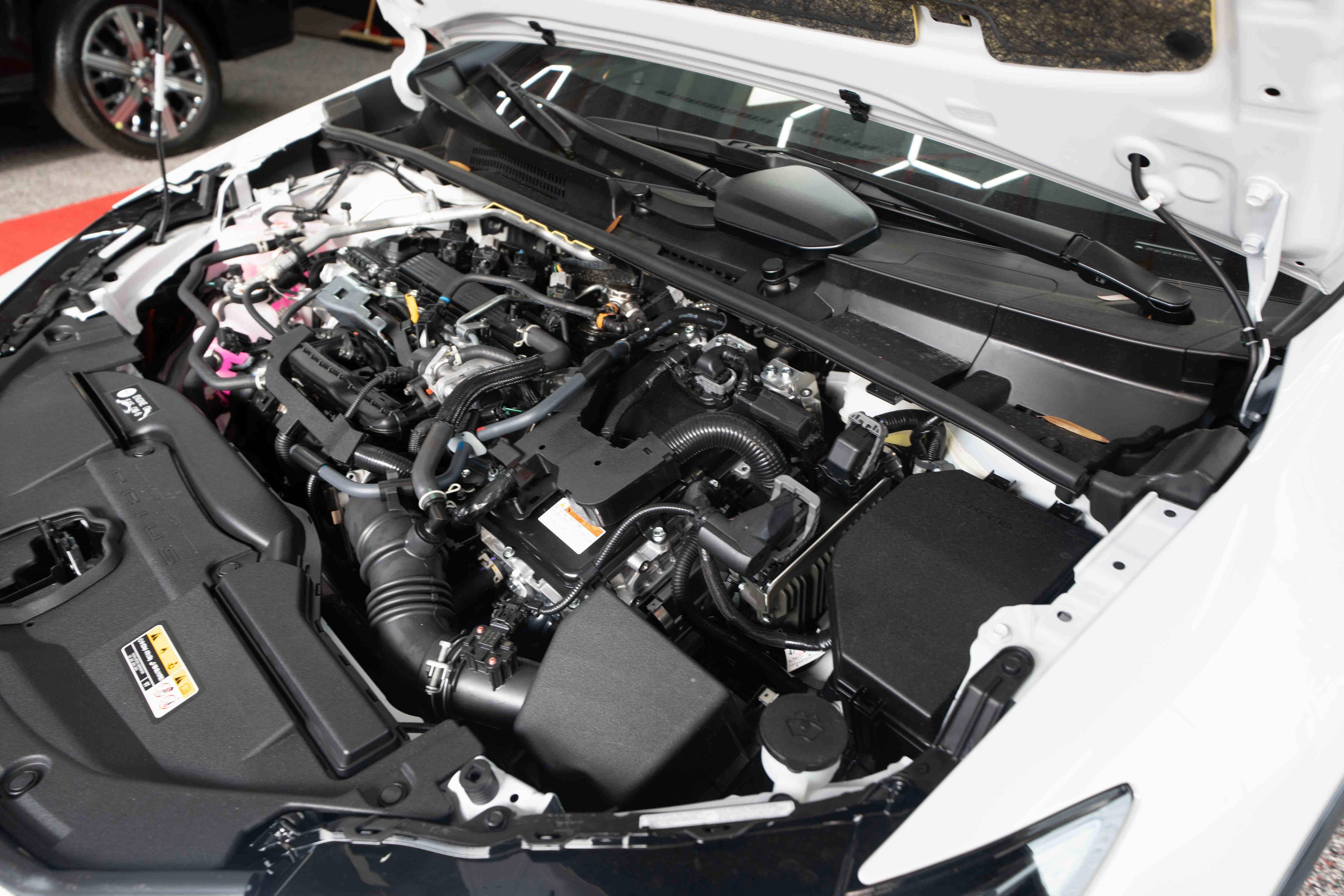 New 2026 Toyota Prius AWD image 33