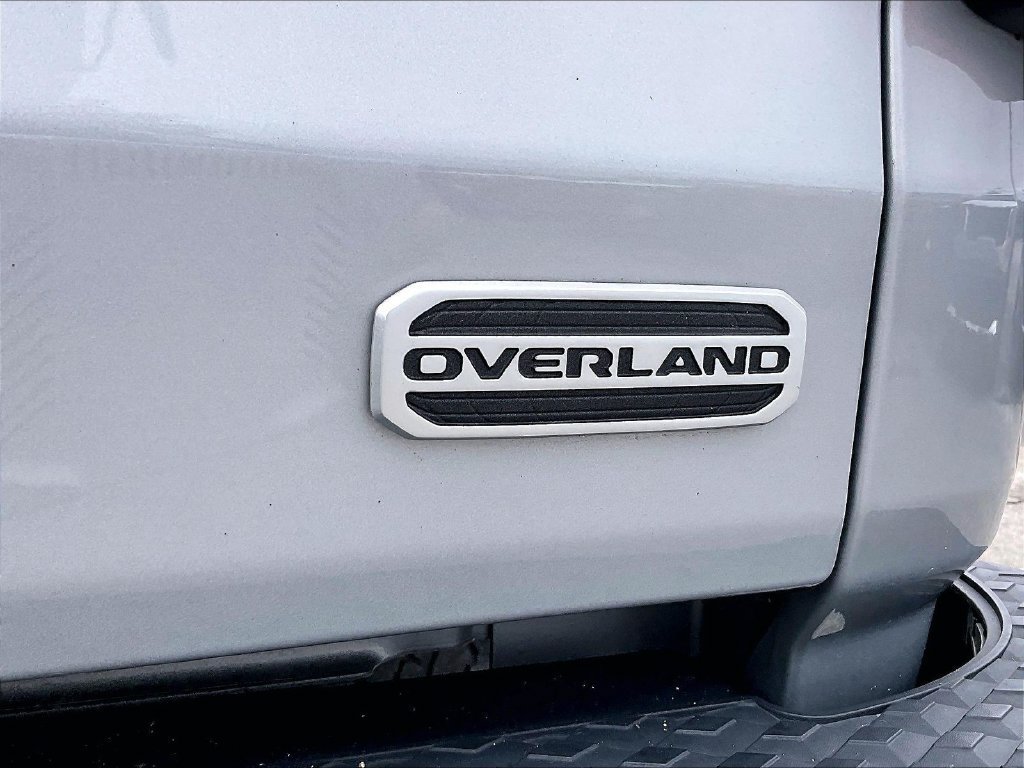 Used 2022 Jeep Gladiator Overland w/ Popular Equipment Package AWD/4WD image 26