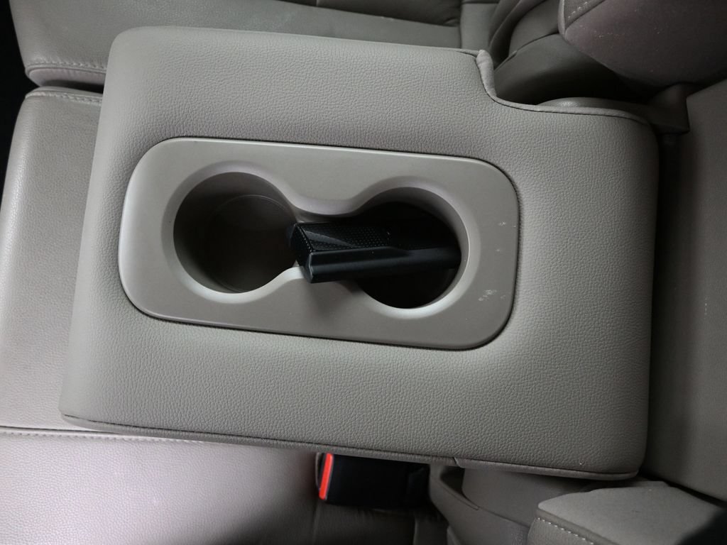 Used 2022 Honda Pilot Touring image 15