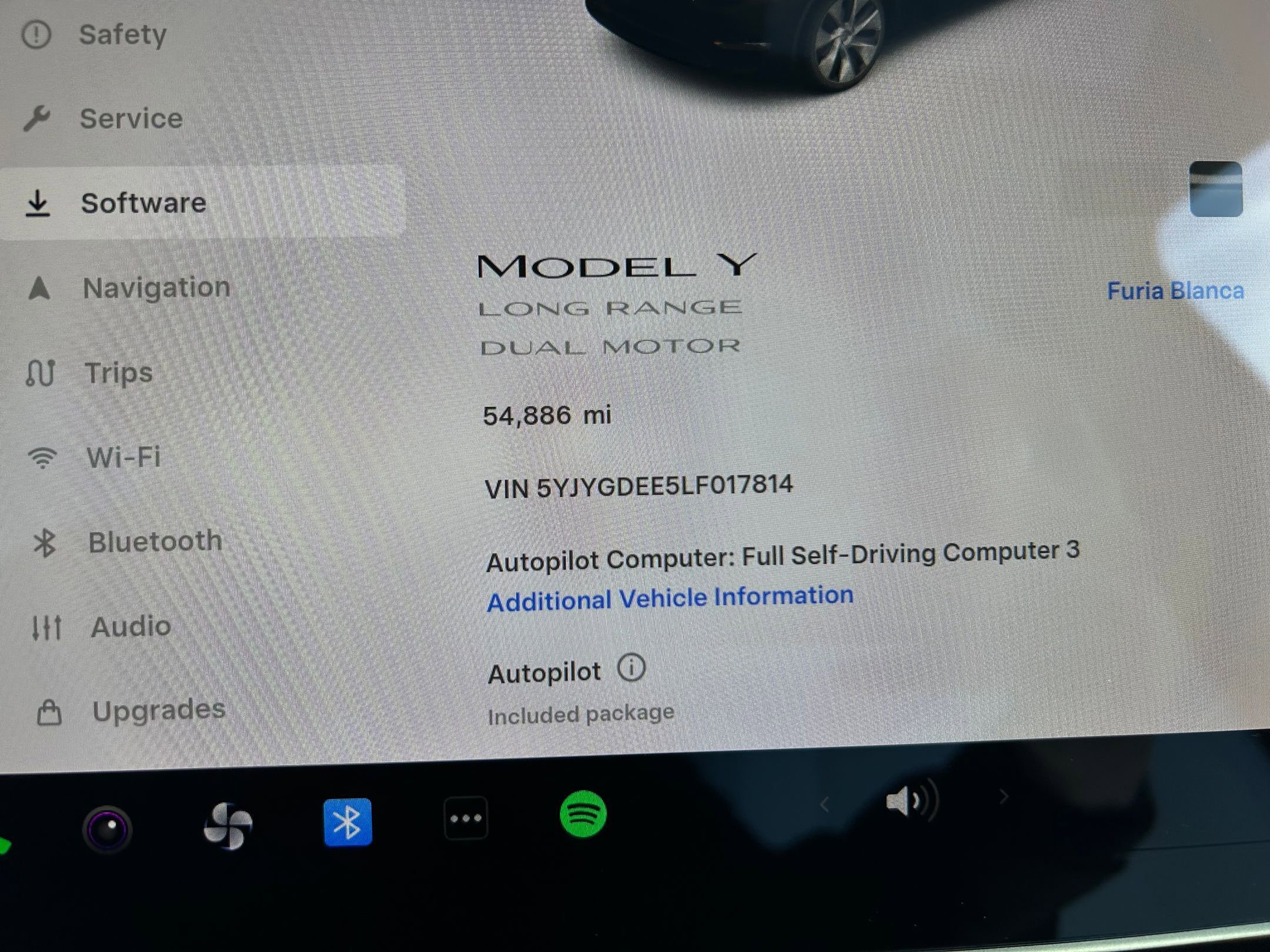 Used 2020 Tesla Model Y Long Range image 16
