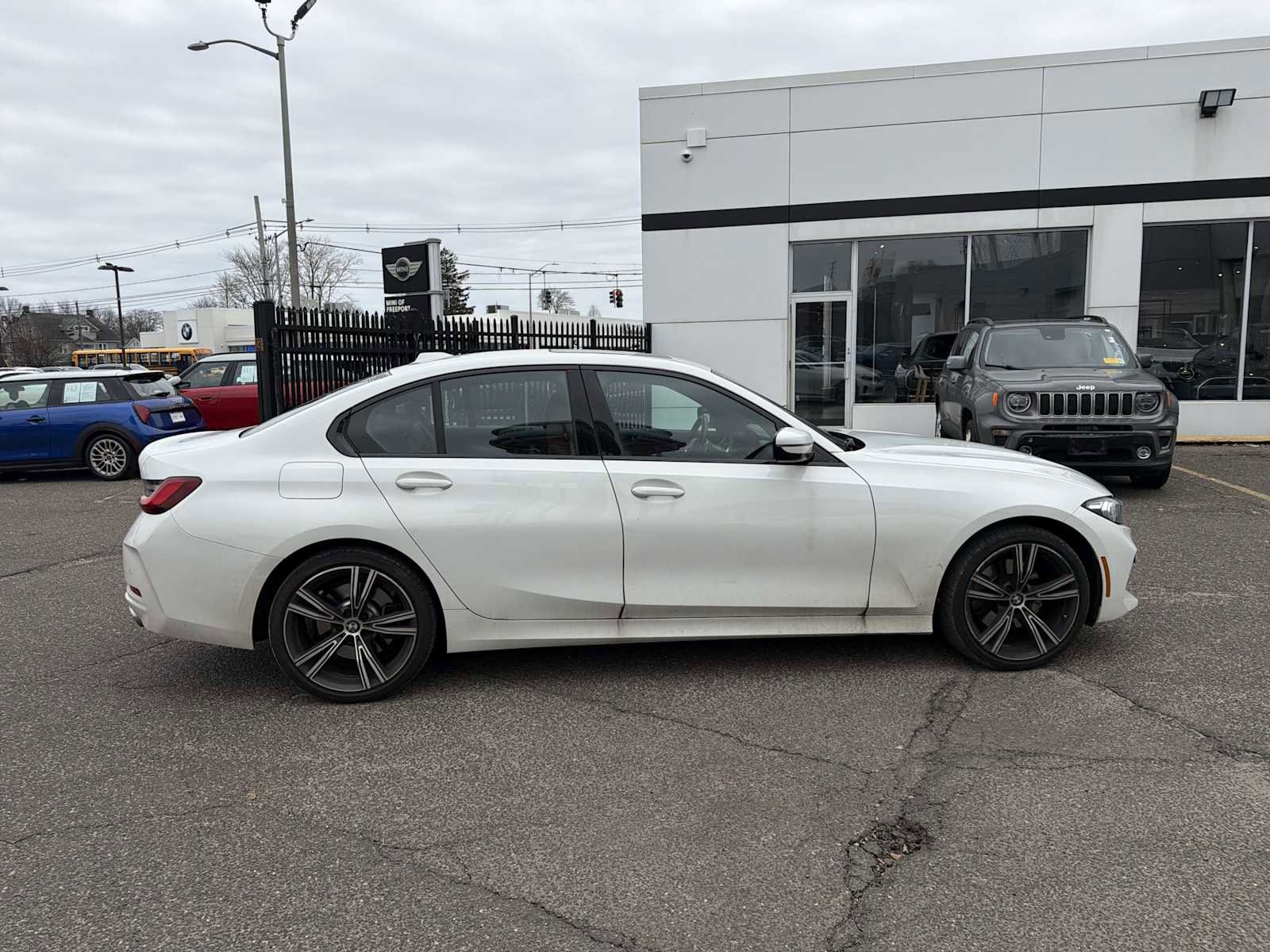 Certified 2023 BMW 330i xDrive 330i xDrive w/ Driving Assistance Package image 7