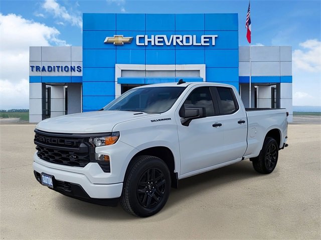 New 2026 Chevrolet Silverado 1500 Custom w/ LPO, Dark Essentials Package image 4