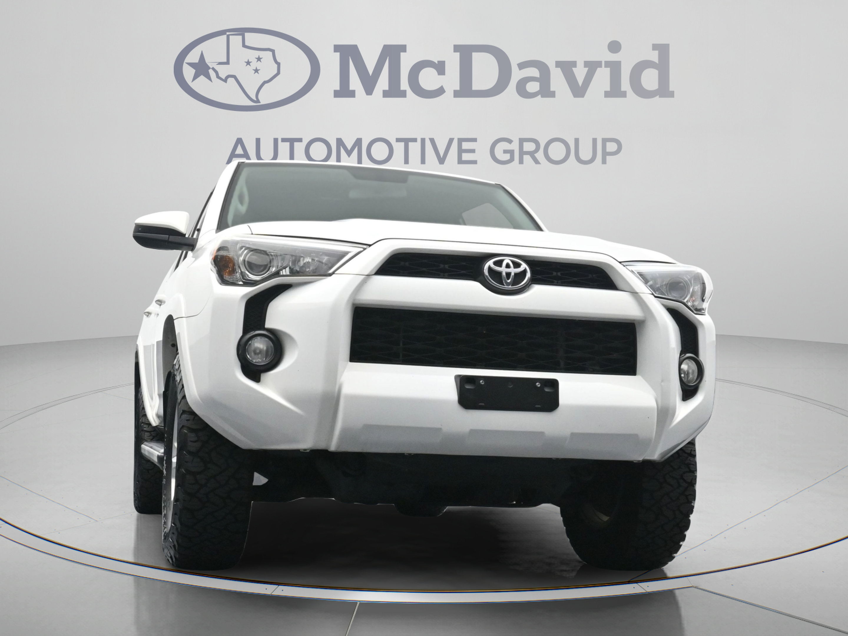 Used 2018 Toyota 4Runner SR5 AWD/4WD image 25