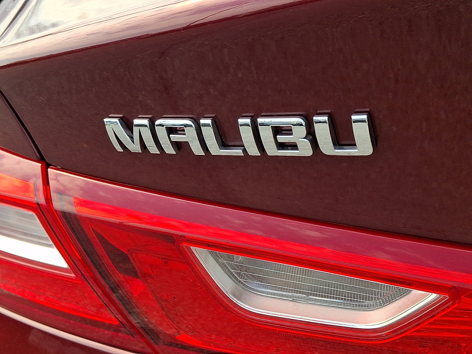 Used 2016 Chevrolet Malibu LT image 28