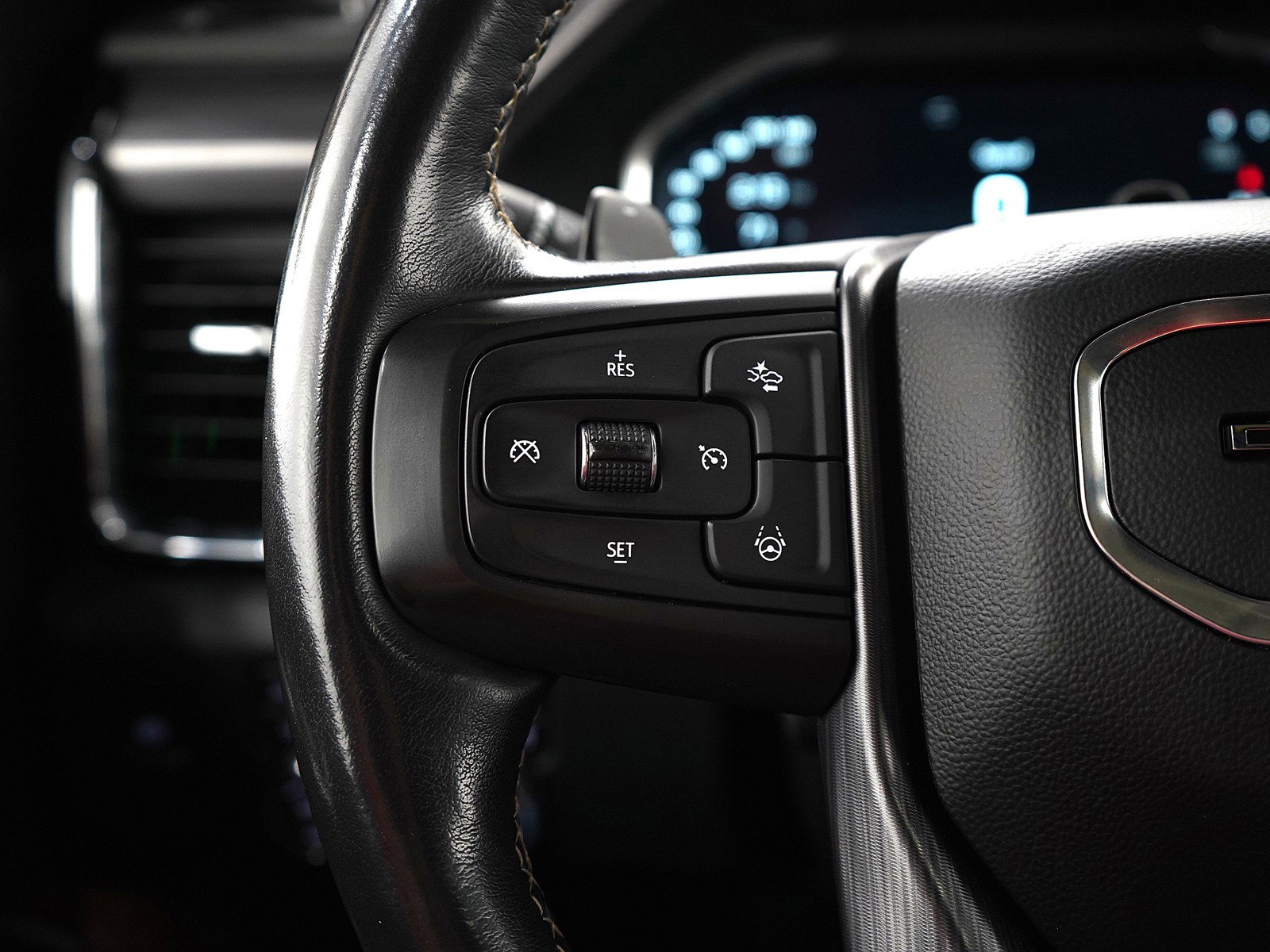 Used 2023 GMC Sierra 1500 Denali Ultimate image 28