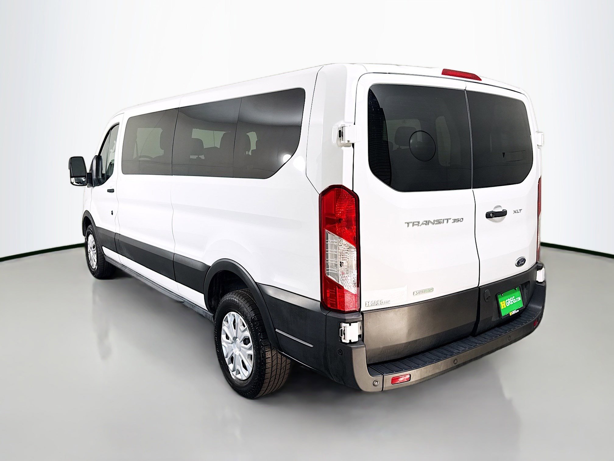 Used 2023 Ford Transit 350 XLT image 7