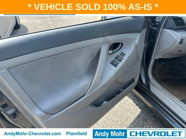 Used 2010 Toyota Camry LE FWD image 15