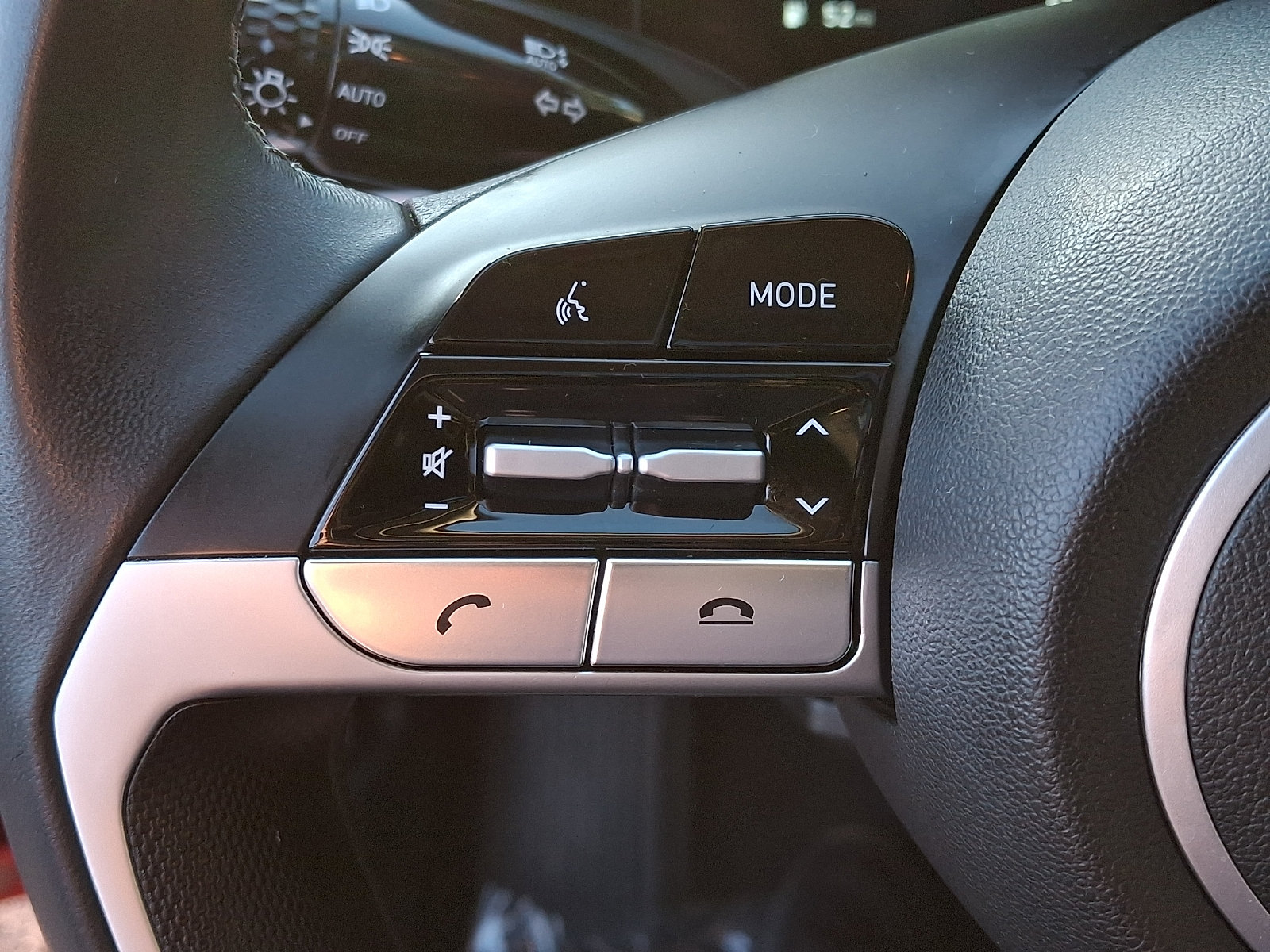 Certified 2023 Hyundai Elantra Limited FWD image 24