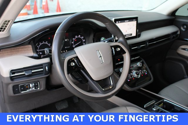 Used 2020 Lincoln Corsair Reserve image 2