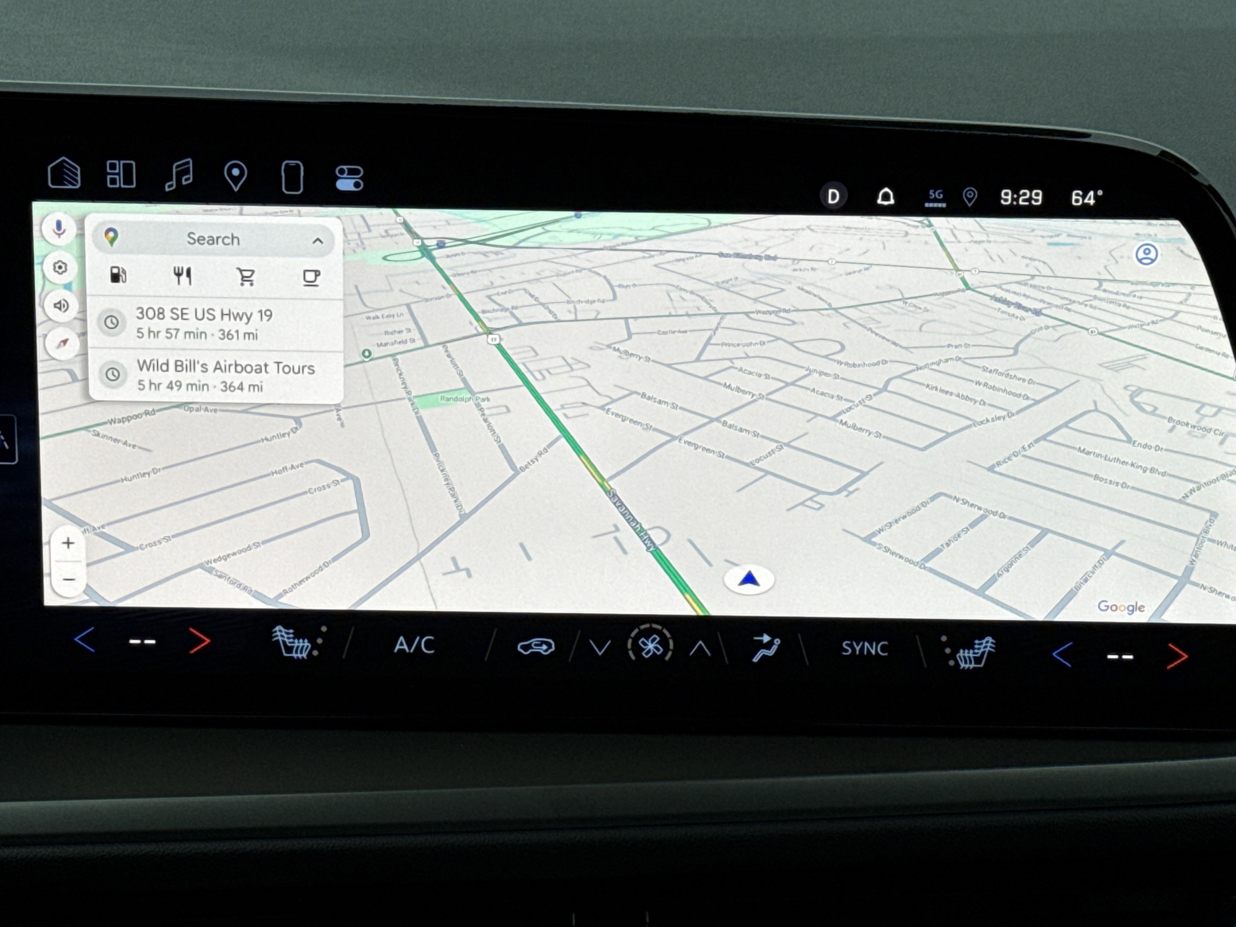 Certified 2025 Chevrolet Traverse LT image 24