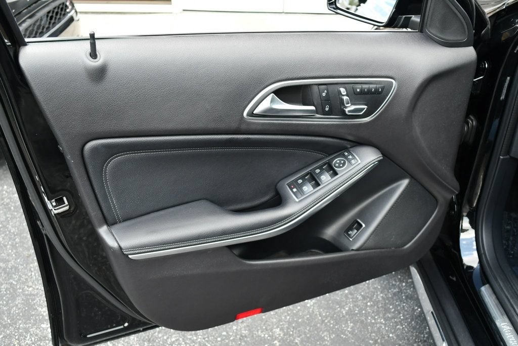 Used 2018 Mercedes-Benz GLA 250 4MATIC image 11