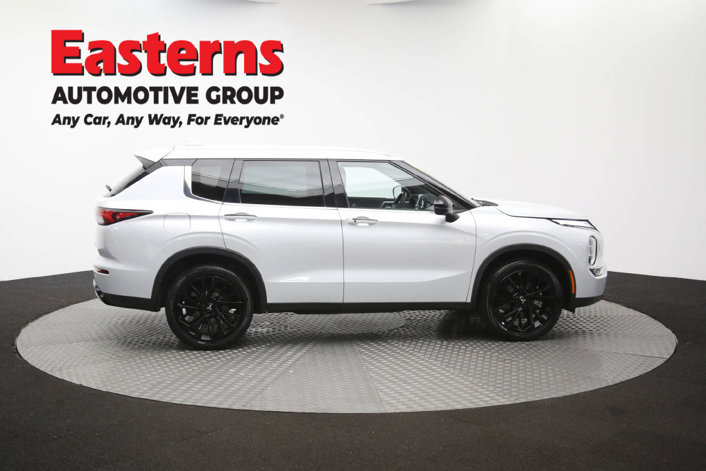 Used 2023 Mitsubishi Outlander SE Black Edition AWD/4WD image 47