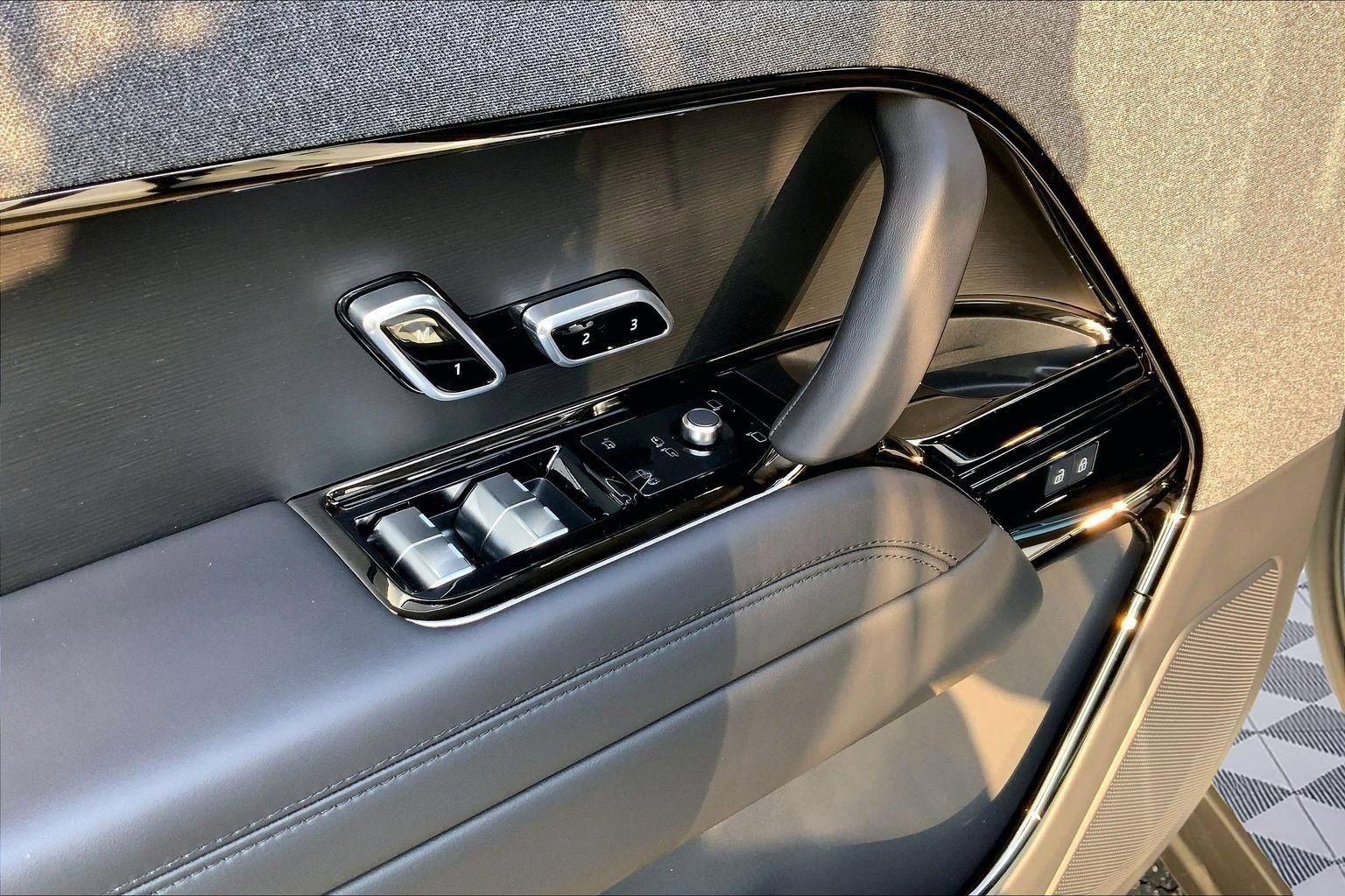 New 2026 Land Rover Range Rover Sport SE AWD/4WD image 21