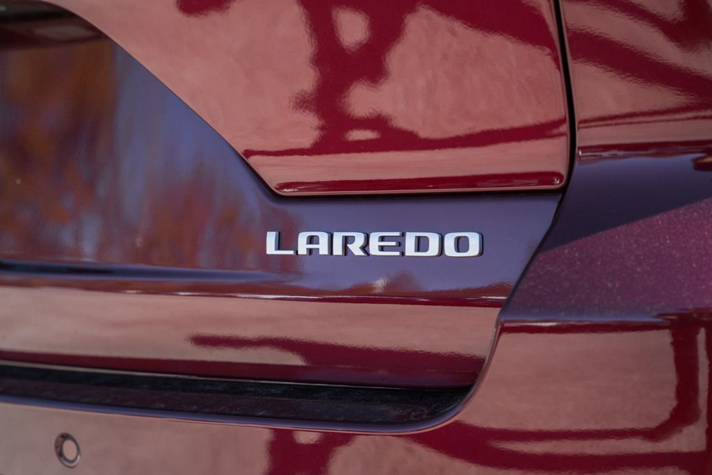 New 2025 Jeep Grand Cherokee Laredo X w/ Luxury Tech Group I image 7