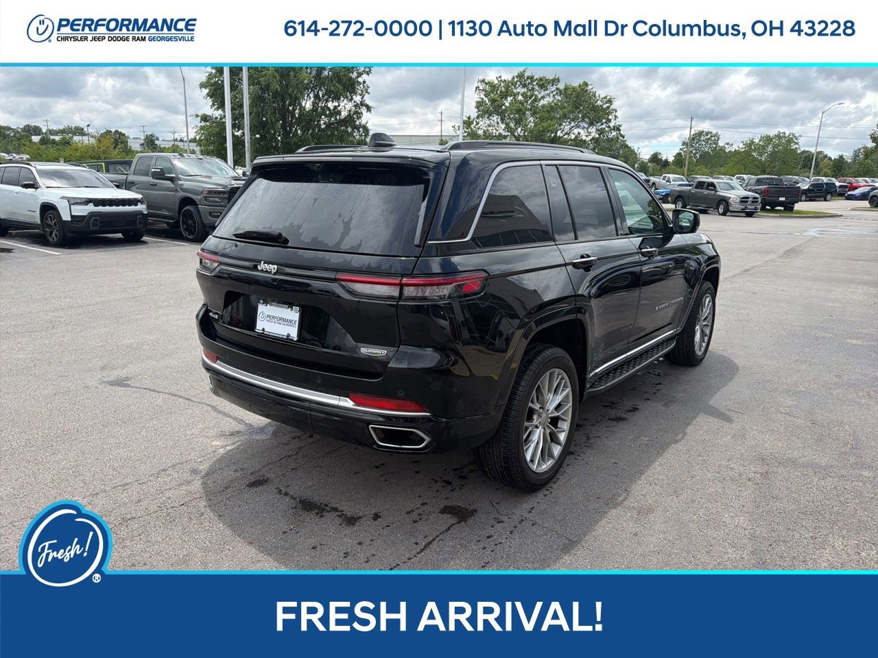 Used 2024 Jeep Grand Cherokee Summit w/ Adv Protech Group IV AWD/4WD image 4