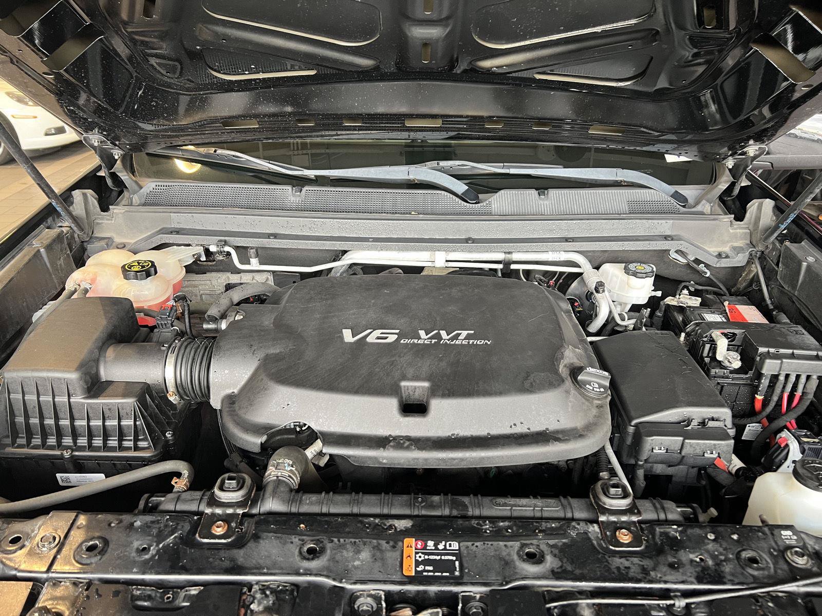 Used 2019 Chevrolet Colorado W/T w/ Custom Special Edition AWD/4WD image 9