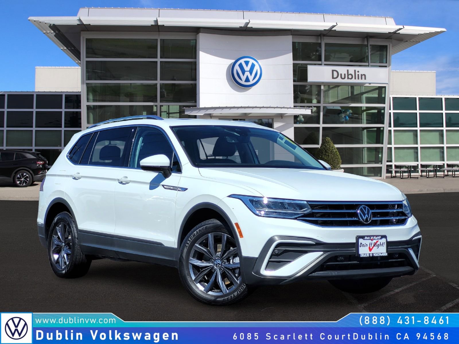 Certified 2022 Volkswagen Tiguan SE w/ Panoramic Sunroof Package